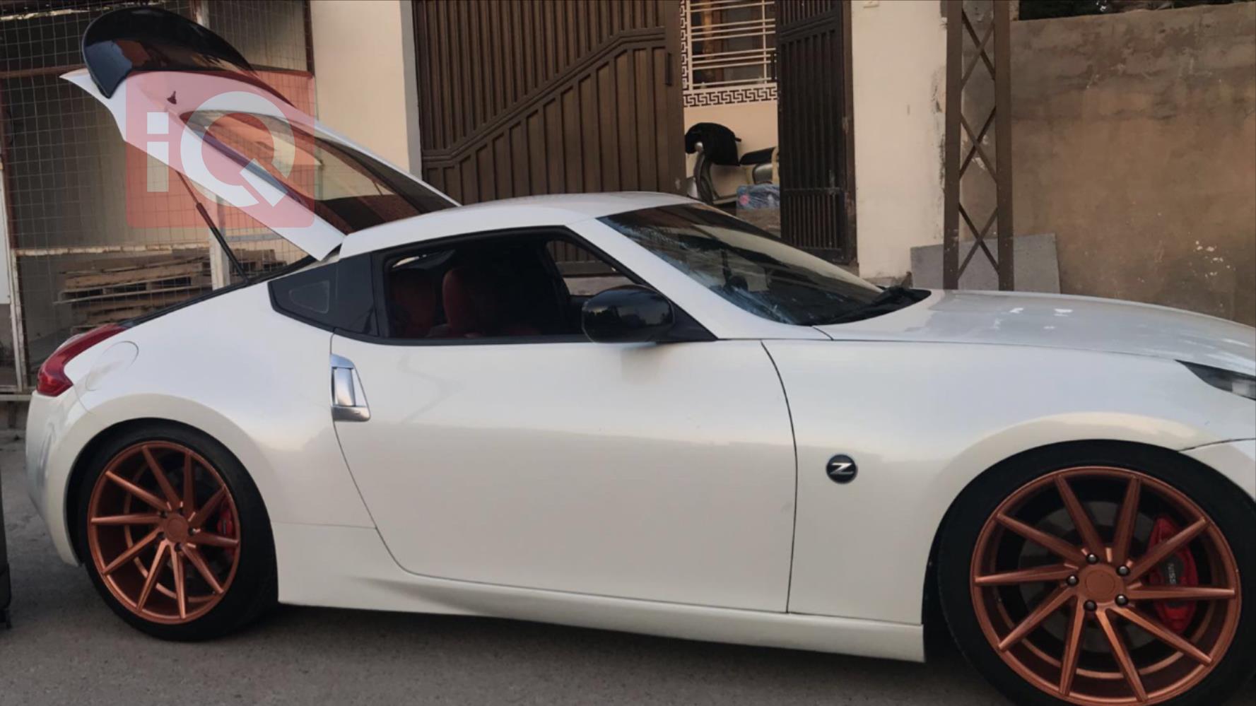 نیسان 370Z